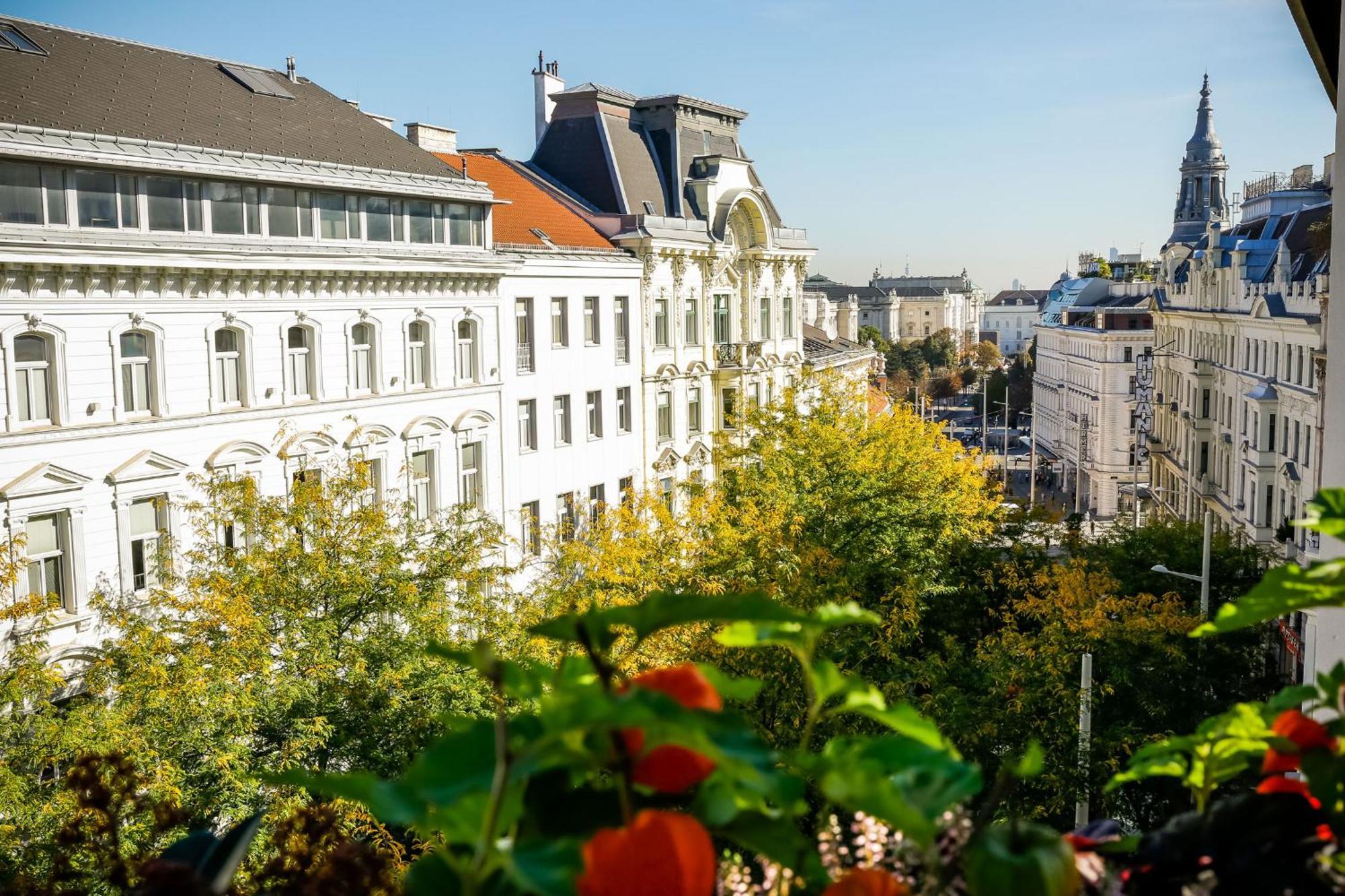 Boutiquehotel Das Tyrol Vienna Exterior photo